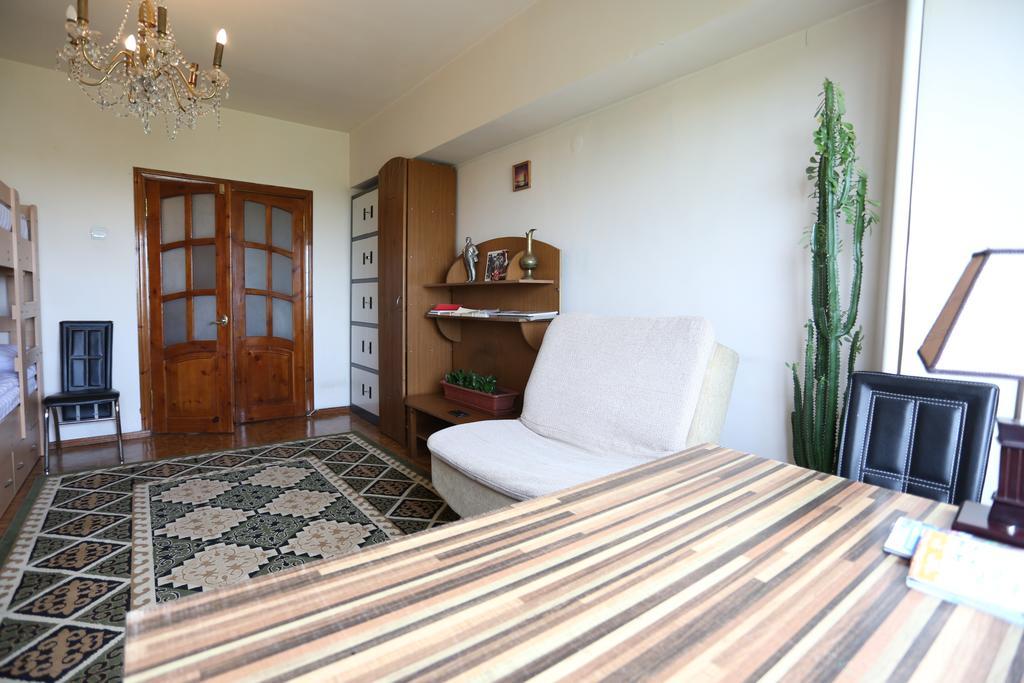 Ussr Hostel Bishkek Habitación foto