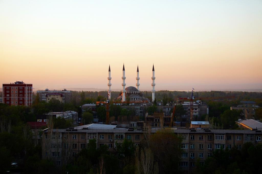 Ussr Hostel Bishkek Exterior foto